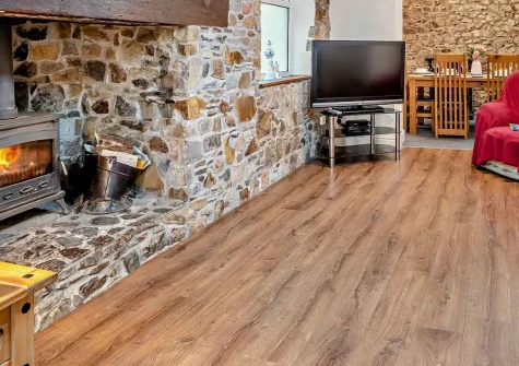 1 Noe Acre, Tenby is a delightful 4-bedroom cottage brimming with character and charm, perfect for families and larger groups seeking an authentic Welsh coastal holiday near beautiful beaches, attractions and Tenby's vibrant town centre