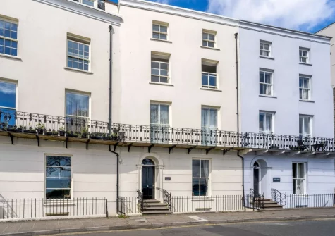 10 Richmond House is a family-friendly apartment set in a heritage building