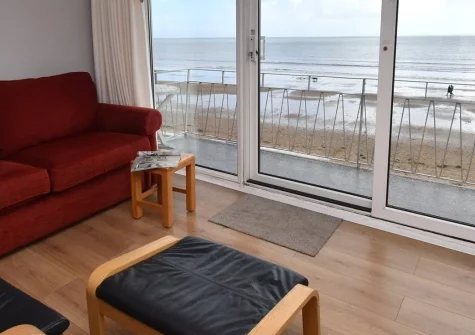 10 Strandways Court, Saundersfoot is a stylish beachfront apartment offering direct beach access and stunning sea views. Perfect for couples seeking a peaceful coastal escape with contemporary comfort and charming village amenities at your doorstep.