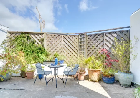 The enclosed patio, barbecue & outdoor sitting area at 11 Captains Walk, Saundersfoot