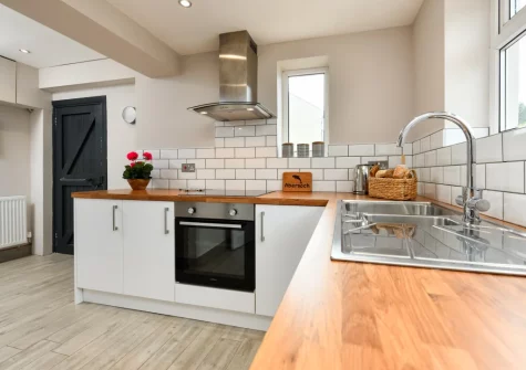 The kitchen at 16 Maes Gwydryn, Abersoch
