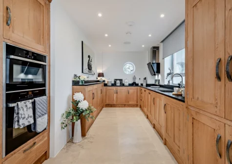 The kitchen at 19 Waters Edge, Tenby