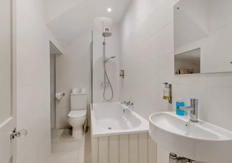 The bathroom of the self-contained basement apartment at 2 Lexden Terrace, Tenby