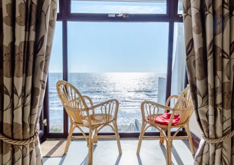 The living area at 2 Mariners Reach, Saundersfoot