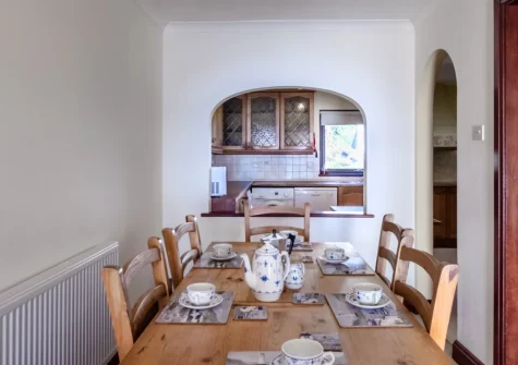 The dining area at 2 Mariners Reach, Saundersfoot