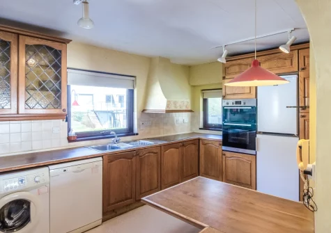 The kitchen at 2 Mariners Reach, Saundersfoot