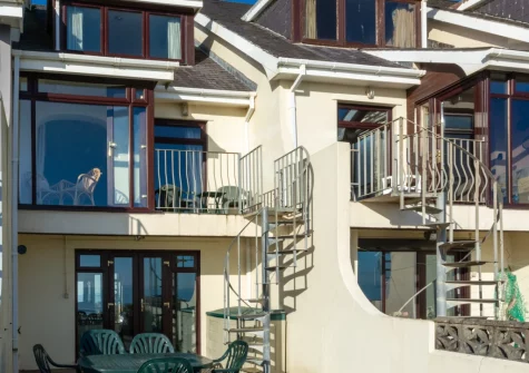 The balcony & patio with alfresco dining area at 2 Mariners Reach, Saundersfoot