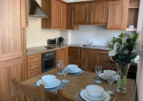 The kitchen & dining area at 3 Caldey View, Tenby
