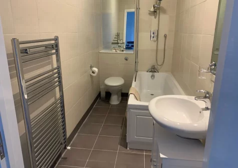 The bathroom at 3 Caldey View, Tenby