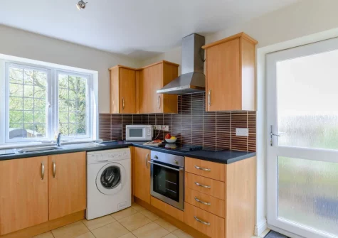 The kitchen at 3 Clos Yr Ysgol, Stepaside