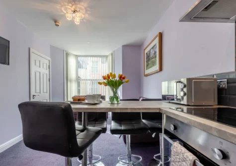 The kitchen & dining area at 3 White Rose, Tenby
