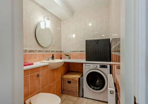 The utility room at 4 Bryn Y Mor, Tenby