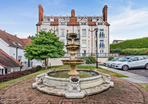 4 Bryn Y Mor is part of an exclusive holiday development with pool, gym & sauna