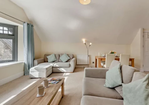 The living area at 4 Northcliffe House, Tenby