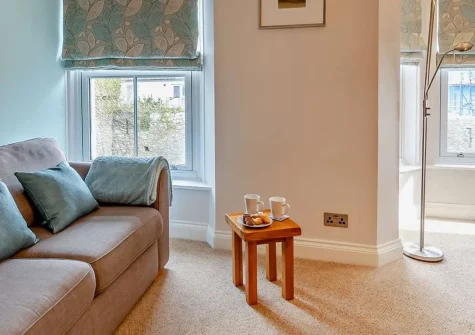 4 Spetchley House, Tenby