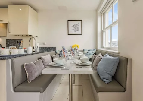 The dining area at 8 Cobourg House, Tenby