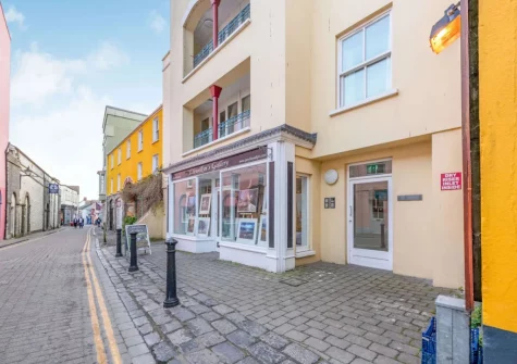 8 Cobourg House is centrally located for exploring Tenby & everything the town has to offer