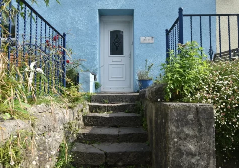 Anchor Cottage is an ttractive cottage set within walking distance of the centre of historic Tenby