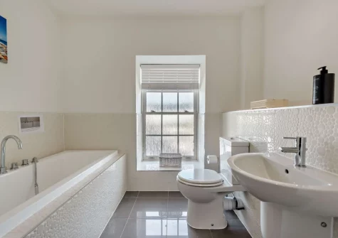 The bathroom at Bay View, Saundersfoot