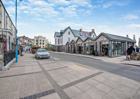 Bay View is is ideally positioned in the centre of popular Saundersfoot
