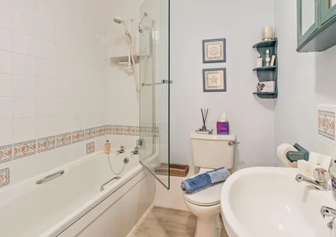 The bathroom at Beach Haven, Broad Haven