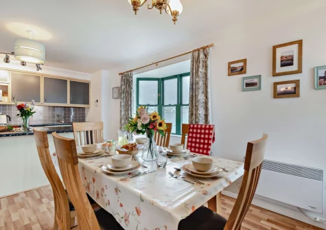 The dining area at Beach View, Broad Haven