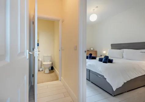 The bedroom & shower room at Beach View, Tenby