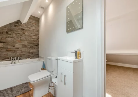 Bedroom #3 en-suite bathroom at Beachy View at Harbour Heights, Saundersfoot
