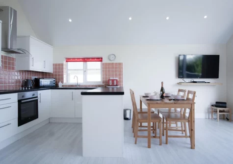 The kitchen & dining area at Bluebird, Pendine