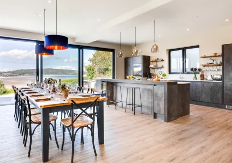The kitchen & dining area at Bryn Benar, Abersoch