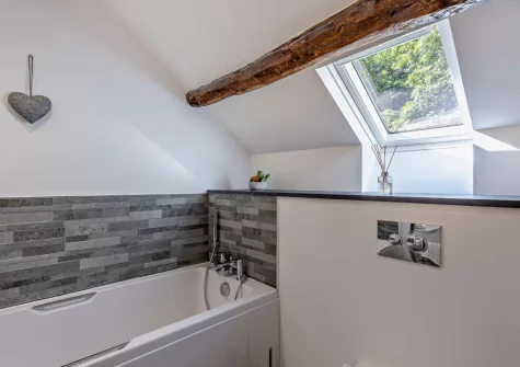 The bathroom at Bryn Bras, Brithdir