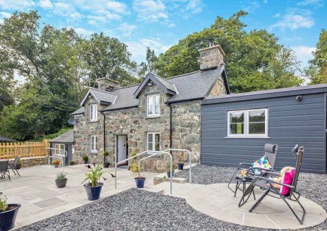 The patio & outdoor sitting area at Bryn Bras, Brithdir