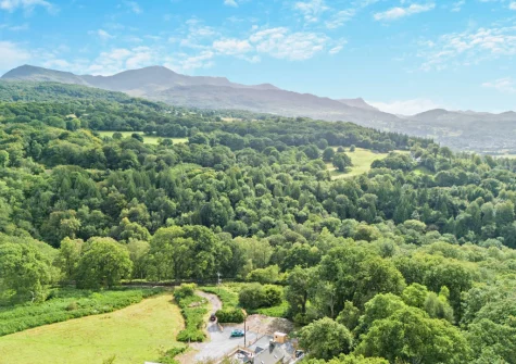 Bryn Bras is nestled in 25 acres of farmland and surrounded by countryside & majestic views of Snowdonia National Park
