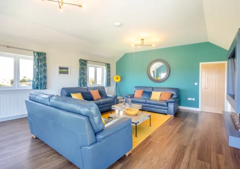 The living room at Bryn Deufor, Anelog