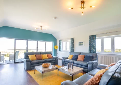 The living room at Bryn Deufor, Anelog