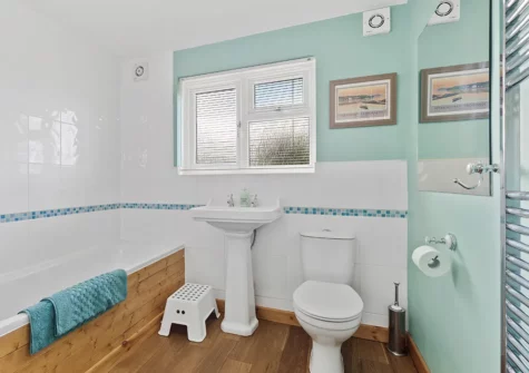 The bathroom at Bryn Olwyn, Little Newcastle