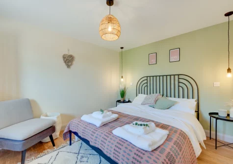 The bedroom at Bryniau Pair Ucha Cottage, Pandy Tudur