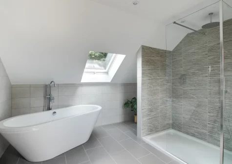 The bathroom at Bwthyn Clyd, Talwrn