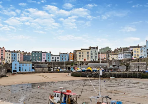 Cahbloots is an ideal base for exploring Tenby Harbour and everything the town has to offer