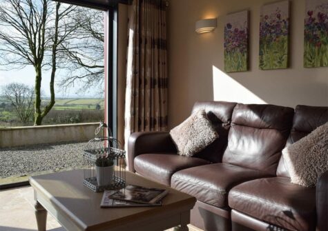 The open plan living area at Castle Farm, Tufton
