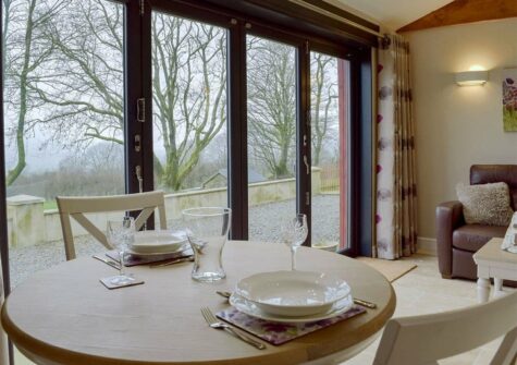 The open plan dining area at Castle Farm, Tufton