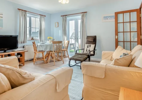 Cilborth, Broad Haven is a welcoming three-bedroom beach house in the heart of this charming seaside village, featuring sea views from the master bedroom and gardens, outdoor spaces, & the sands of Broad Haven Beach less than 300 metres away.