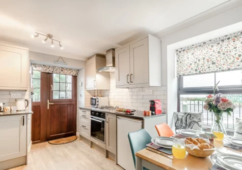 The kitchen & dining area at Coach House, Broad Haven