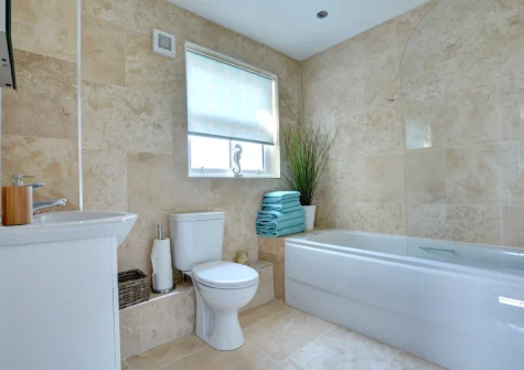 The bathroom at Cockleshell, Amroth