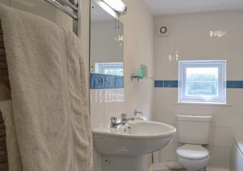 The bathroom at Cowslip Cottage, Keeston