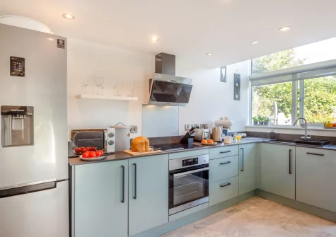 The kitchen at Cuddfan Idris, Llanelltyd