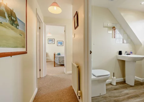 The bathroom at Curlew House, Broad Haven