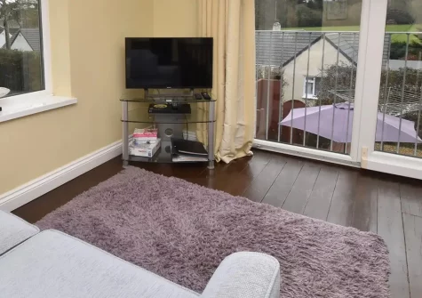 Delfryd Cottage is a charming two-bedroom coastal cottage in Saundersfoot for families and couples. Enjoy modern comfort, sandy beaches, spacious terraces and easy access to Pembrokeshire's finest attractions and traditional seaside charm.