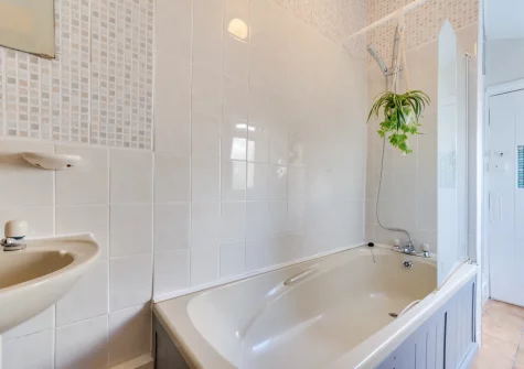 The ground floor bathroom at Dragon Cottage, Tenby