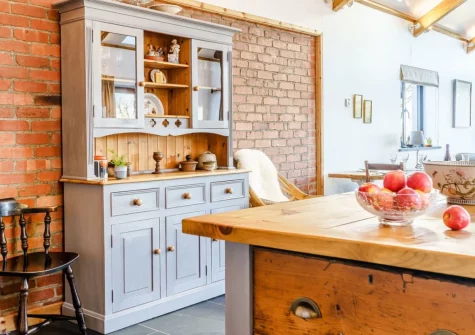 The kitchen at Glowty Newydd, Llandissilio